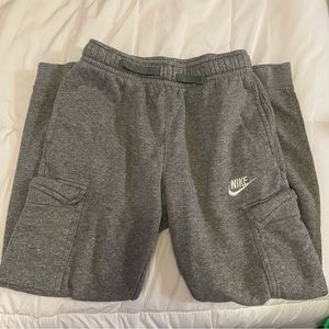 Boys Gray Nike Jogger Sweatpants size Medium